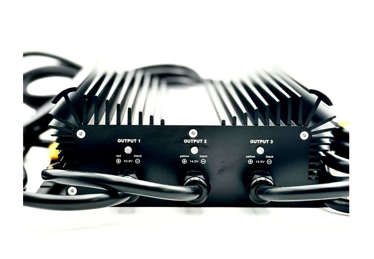 3-Bank 12/12/36 Lithium/AGM Waterproof Charger