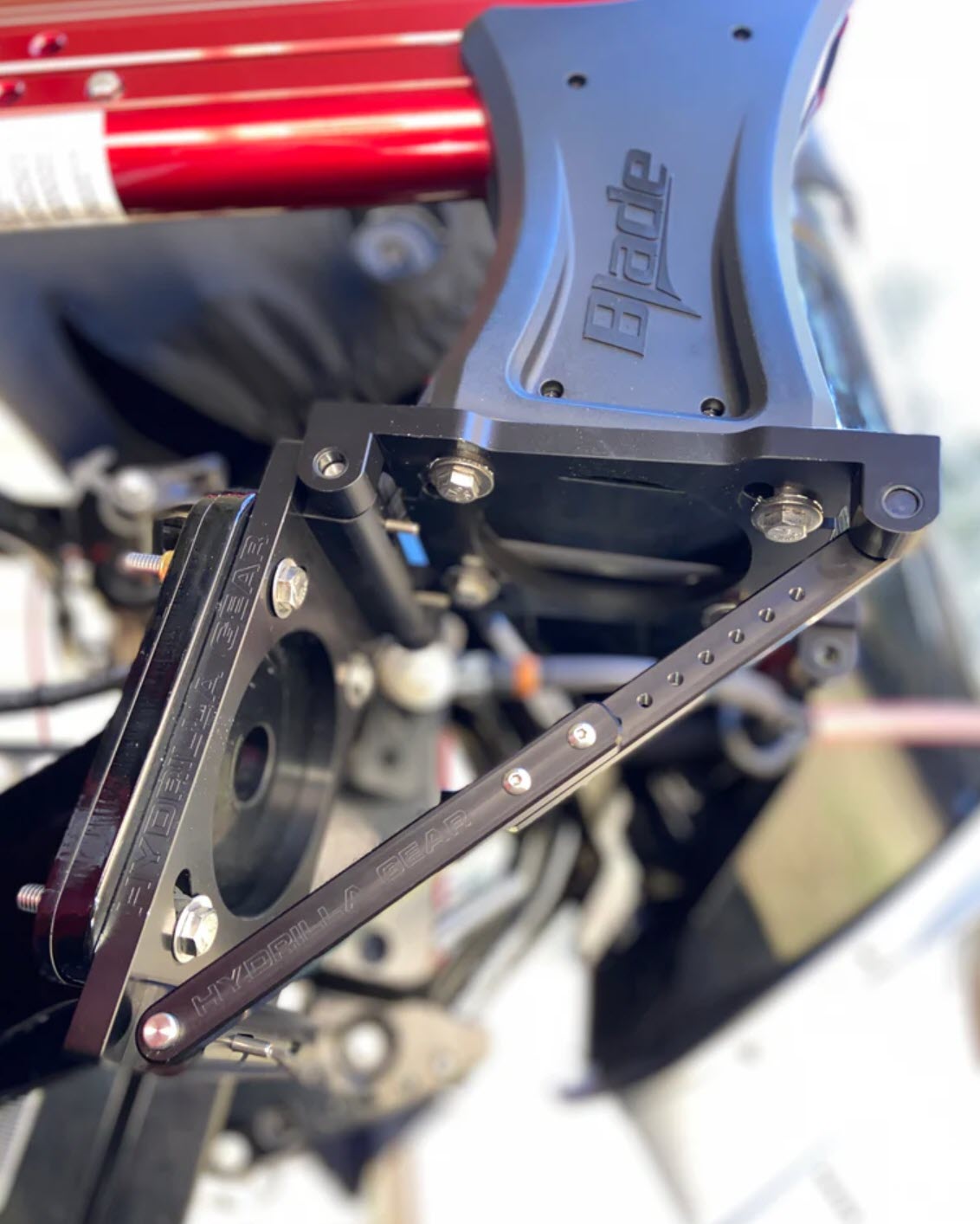 Tilt Bracket Lock Bar